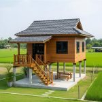Inspirasi Desain Rumah Glamping Kayu Jati yang Mewah dan Nyaman – Cocok untuk Pegunungan, Pantai, hingga Kebun Kopi