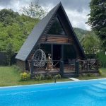 Rumah Segitiga Minimalis Modern Kayu Jati 5×7 Meter